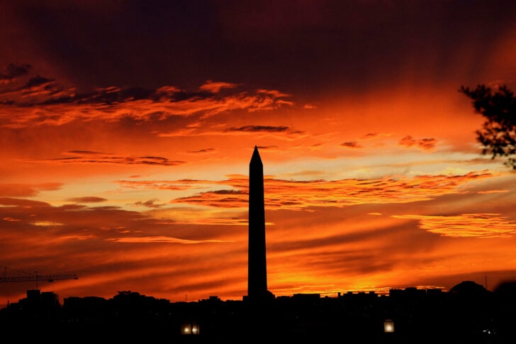 .รัฐบาลสหรัฐชัตดาวน์ ครั้งแรกในรอบเกือบ 7 ปี.