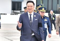 อนุทินมั่นใจฝีมือเจรจาสันติภาพ ลั่น “ไม่เคยเสียเปรียบใคร คนถึงไม่ชอบ” อนุทิน มั่นใจฝีมือเจรจาสันติภาพ ลั่น "ไม่เคยเสียเปรียบใคร คนถึงไม่ชอบ"