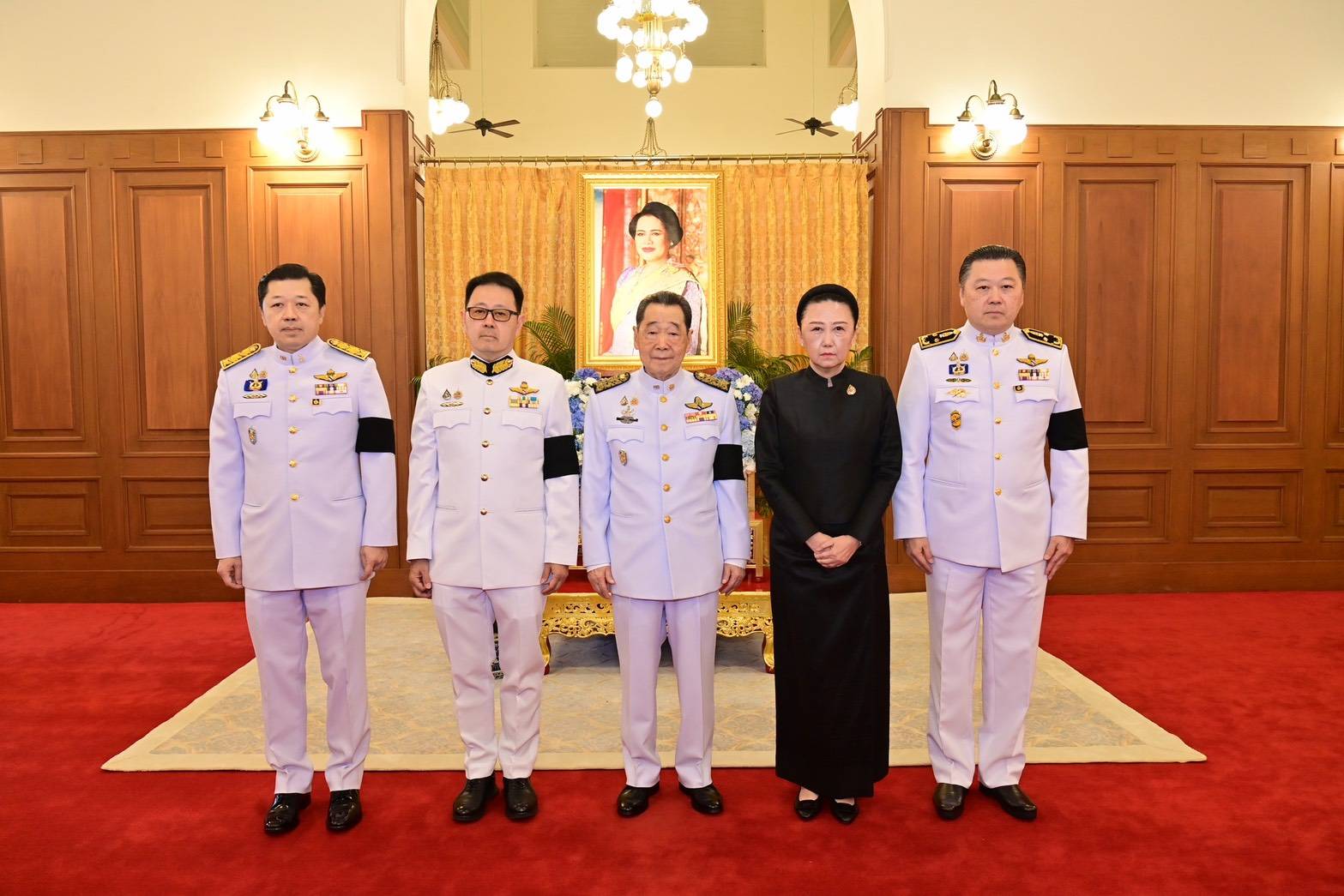 เจ้าสัวธนินท์ คณะบุคคล-ประชาชน เข้าถวายน้ำสรงพระบรมศพ