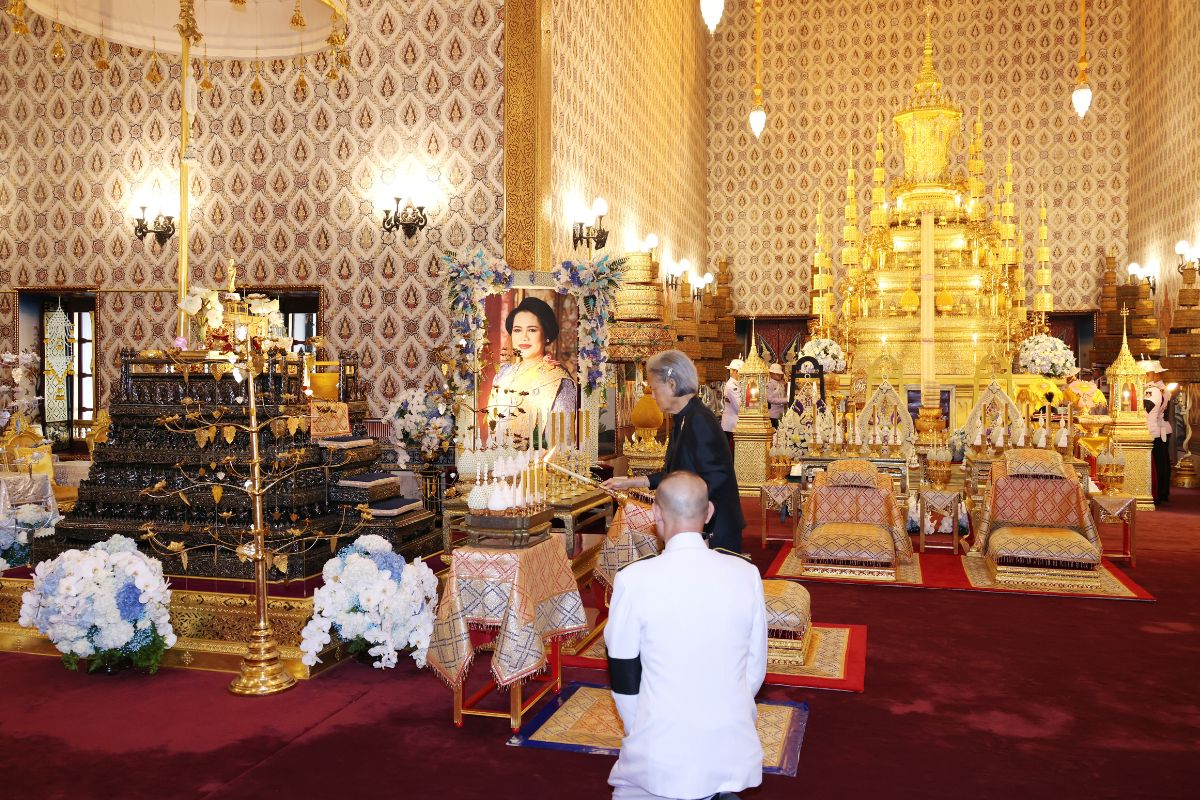 กรมสมเด็จพระเทพฯ ทรงบำเพ็ญพระราชกุศล ถวายพระบรมศพ พระบรมราชชนนีพันปีหลวง