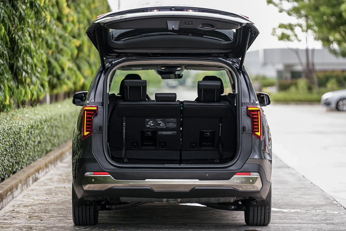 The new Kia Carnival HEV 7-seater