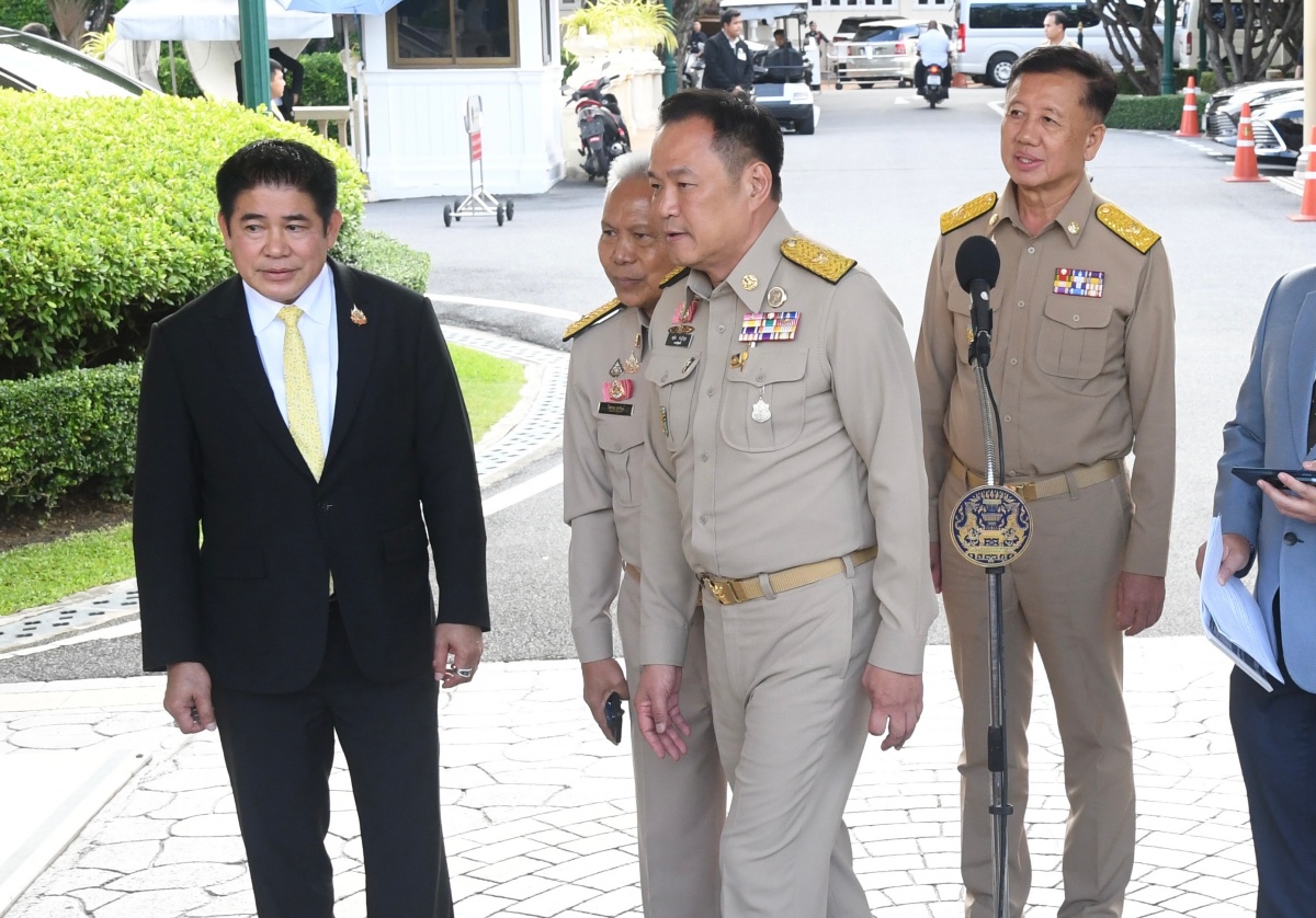 อนุทิน ไม่ตอบปม ‘ทักษิณ’ ยื่นขออภัยโทษ บอกวันนี้ประชุมเรื่องน้ำ 