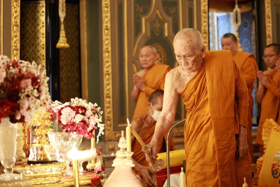 สมเด็จพระสังฆราช ทรงนำคณะสงฆ์สวดมนต์ เจริญจิตตภาวนาอุทิศถวายพระราชกุศล แด่พระบรมราชชนนีพันปีหลวง