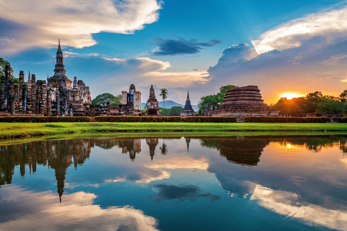 “Thailand’s Grand Comeback” ปลุกท่องเที่ยวไทยคืนชีพ ตั้งเป้ารายได้ 2.79 ล้านล้านในปี’69