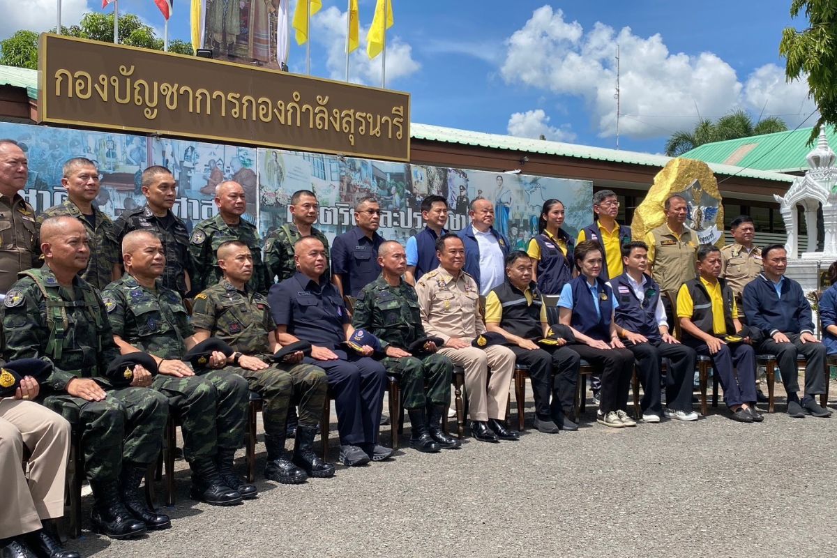 อนุทิน ควง 3 รมว. ลุยสุรินทร์ เช็กสถานการณ์-เยียวยาประชาชนชายแดน