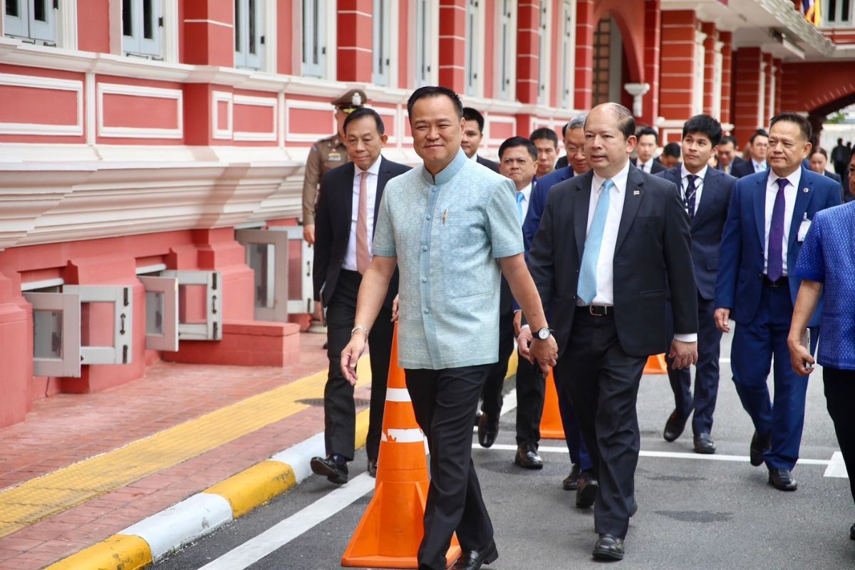จับตา สมช. วันนี้ หลัง ทบ.ชงแผนผลักดันชาวกัมพูชา “สีหศักดิ์” ย้ำจุดยืนไทย 4 ข้อ