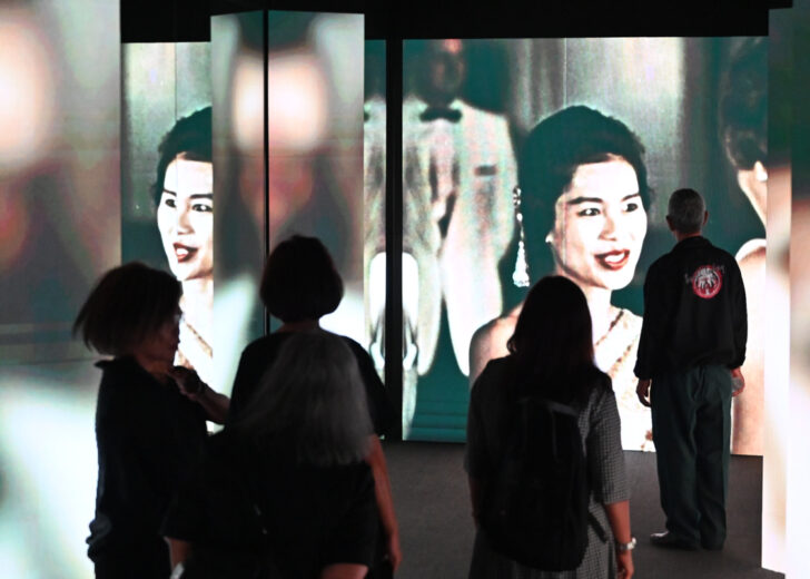 เติมสต๊อก ‘เชิ้ต-โปโลดำ’ ขาดตลาด ประชาชนไว้ทุกข์ถวายอาลัยพระพันปี