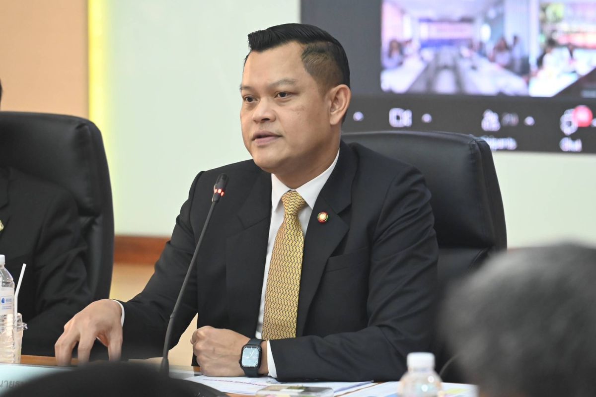 ธนกร อยากเห็นเงินลงทุนจริง จี้บีโอไอหาสาเหตุ-เดินหน้าปรับโครงสร้างอุตสาหกรรม