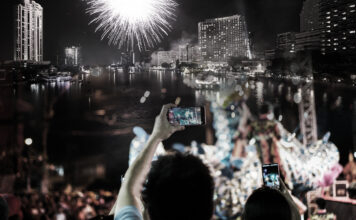 ธุรกิจน้อมถวายความอาลัย ปรับแผนอีเวนต์ทั่วไทย หนุนเศรษฐกิจ-ท่องเที่ยวไปต่อ