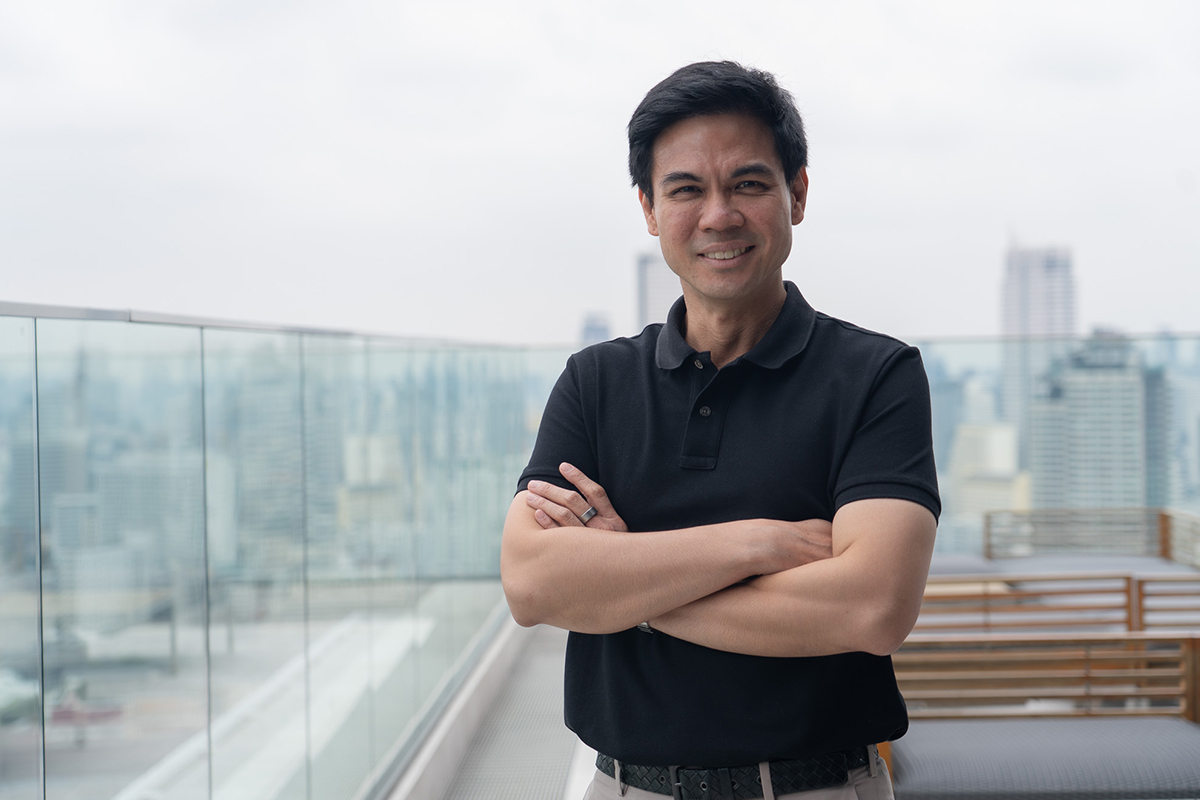 พีรวัส เจนตระกูลโรจน์ ‘ศรีฟ้าเบเกอรี่’ จากโรงงานห้องแถว สู่ธุรกิจเบเกอรี่ระดับโลก