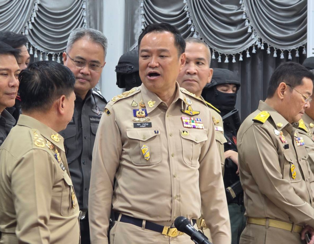 อนุทินย้ำ “ยุบสภา” ไม่ต้องถามใคร ชี้วาง “ศุภจี” นั่งแคนดิเดต ความคิดตัวเอง