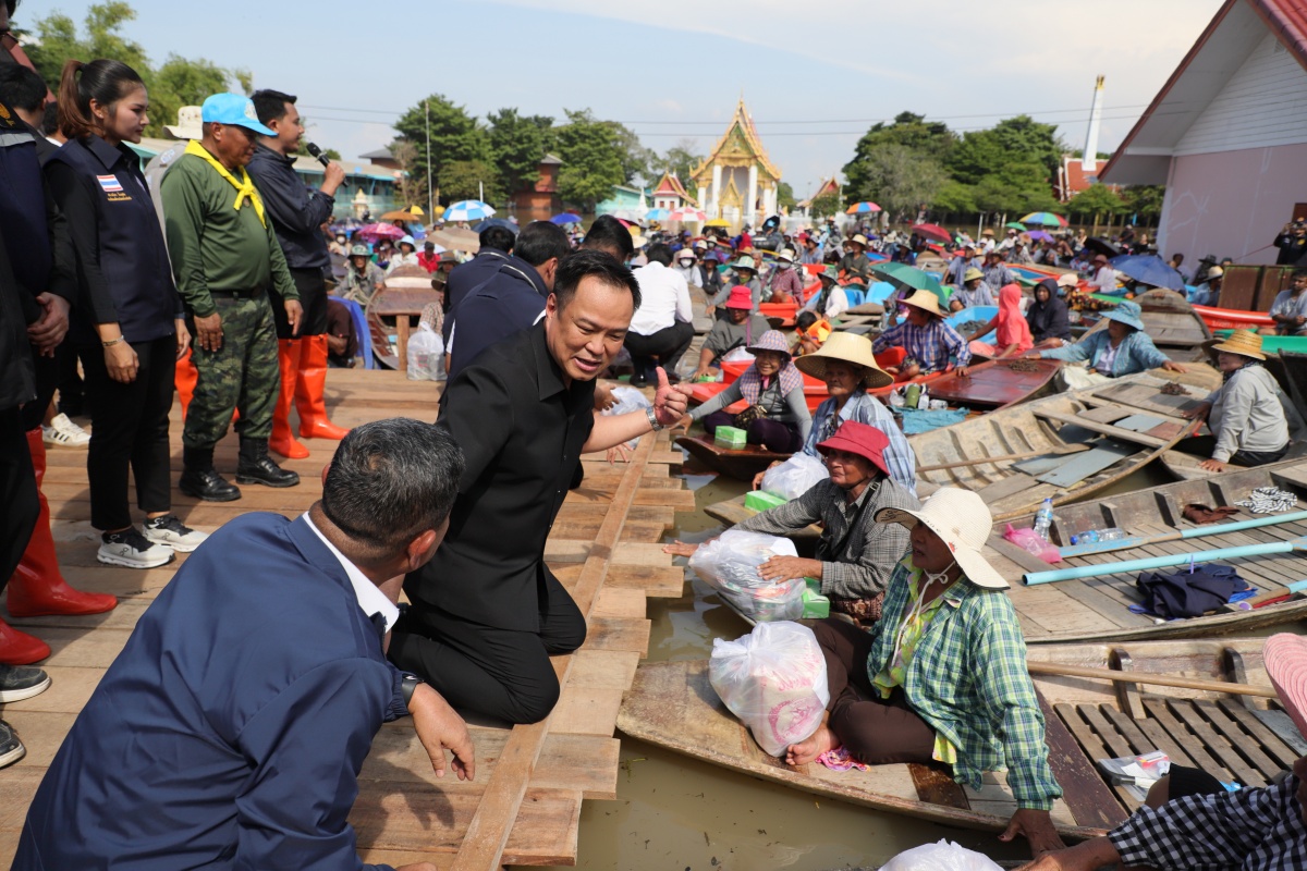 นายกฯ ตรวจน้ำท่วม ลั่น​จะไม่ให้เกิดอีก สั่งเร่งระบายไปฝั่งตะวันออก จ่อเยียวยา