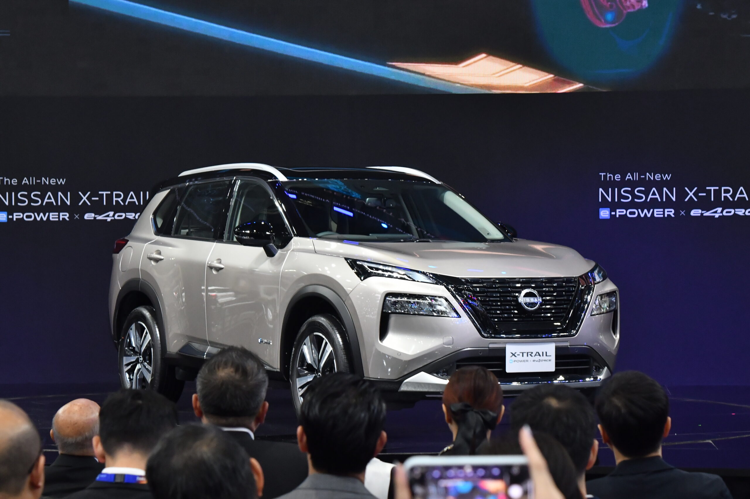นิสสัน นำเข้า Nissan X-TRAIL e-POWER e-4ORCE ขายราคา 1.699 ล้านบาท