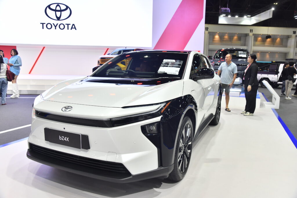 TOYOTA HILUX TRAVO -e