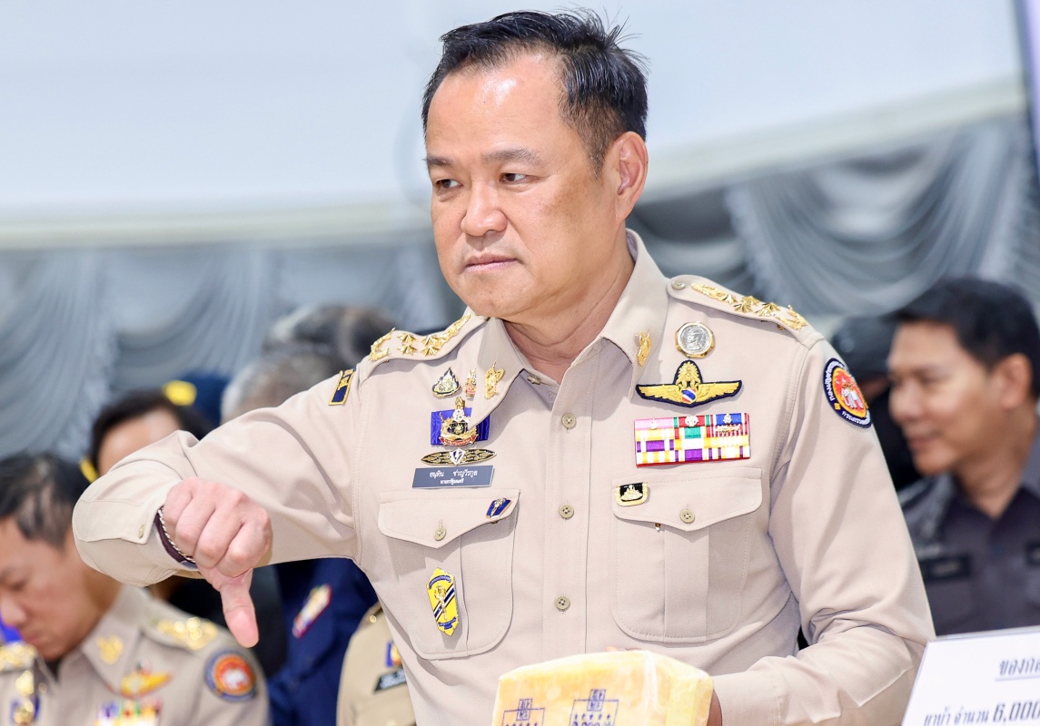 อนุทิน ลุยขยายผลปราบยา-ธุรกิจเทา ลั่นตรวจสอบถึงไหนโดนหมด
