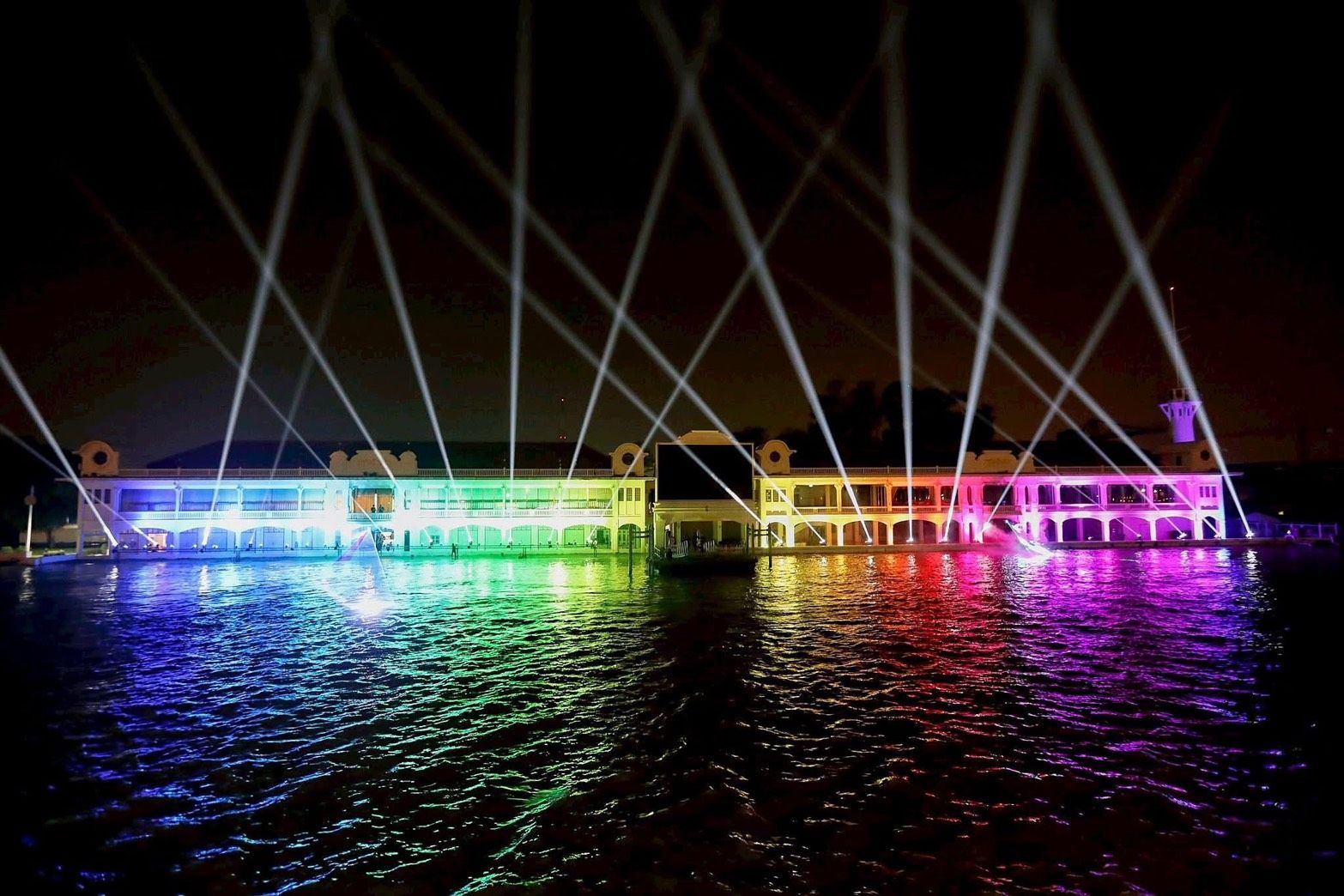 “Vijit Chao Phraya 2025” จัดโดรน แสง สี 15 จุด คาดสร้างรายได้ 6 หมื่นล้าน ถึง 23 ธ.ค. นี้