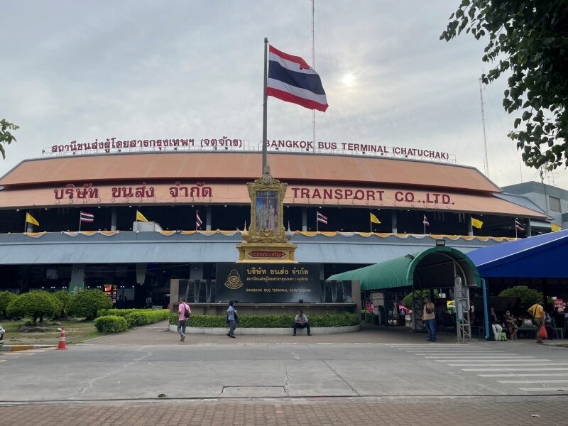 บขส. เปิด 6 เส้นทางลงใต้เดินรถปกติ พร้อมขนนำรถขนสิ่งของมอบปชช.