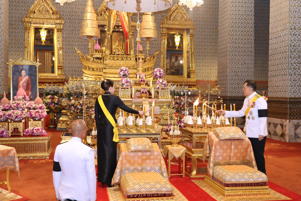 ในหลวง พระราชินี