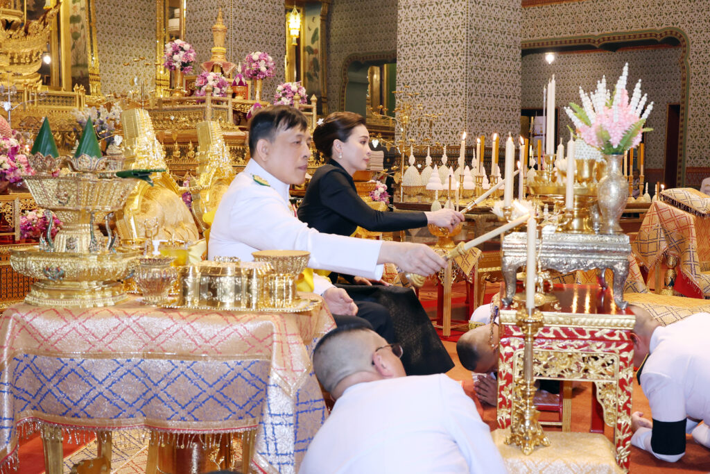 ในหลวง พระราชินี