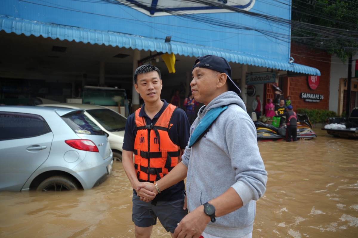 ณัฐพงษ์ แนะรัฐบาลต้องบูรณาการทำงาน กระจายความช่วยเหลือให้ครบ