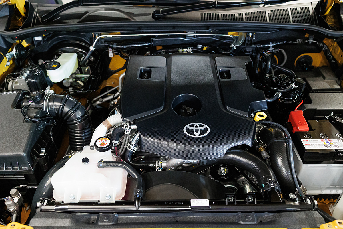 Toyota HILUX TRAVO OVERLAND