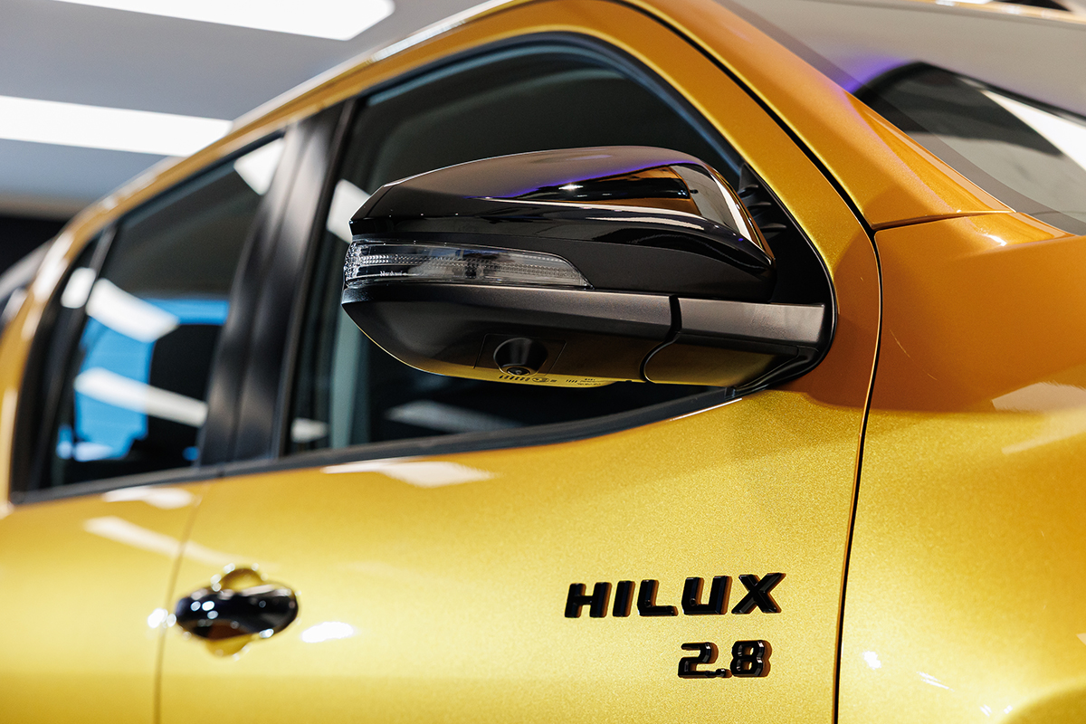 Toyota HILUX TRAVO OVERLAND