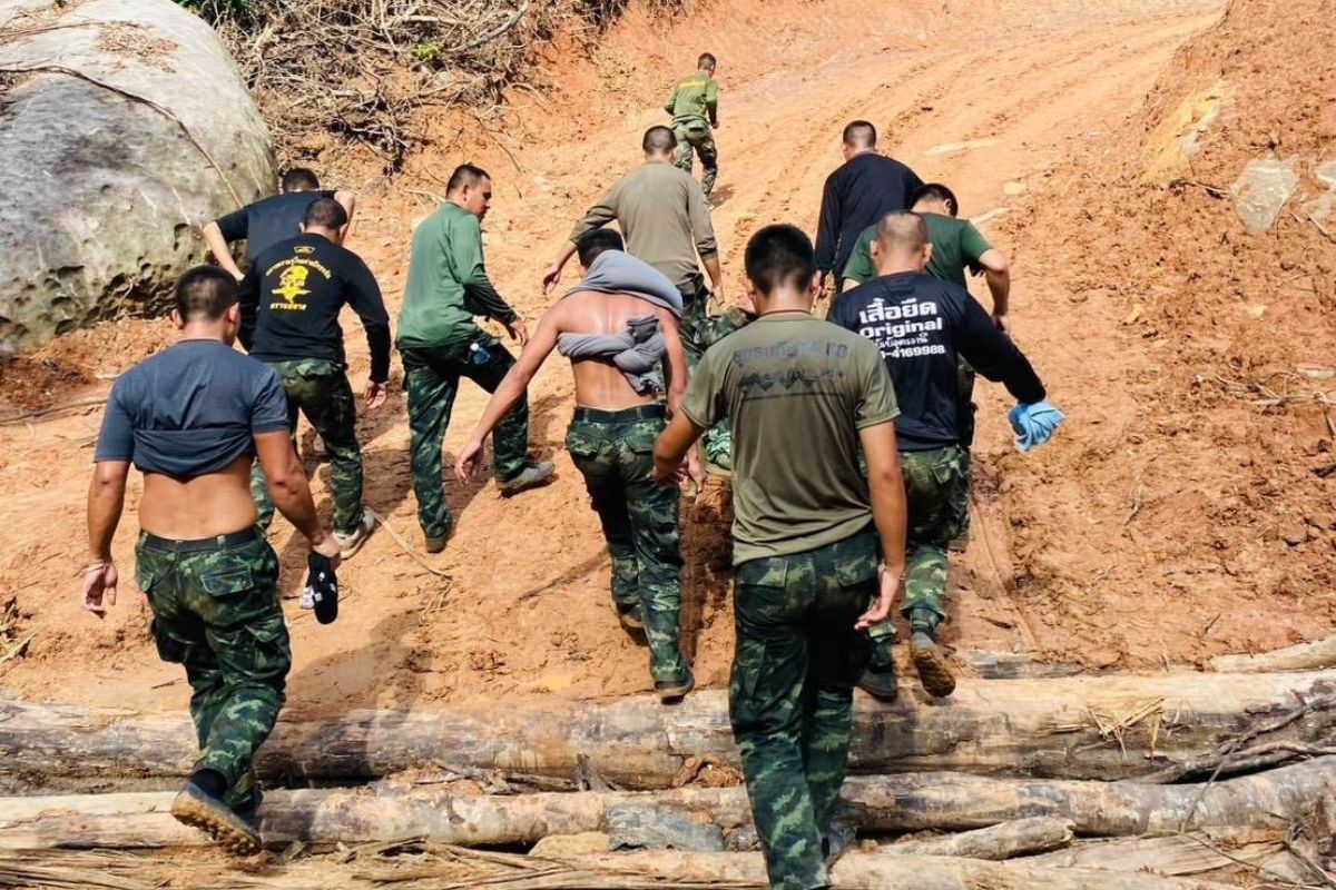 ทหารไทย 2 นาย เหยียบทุ่นระเบิด ห้วยตามาเรีย จ.ศรีสะเกษ