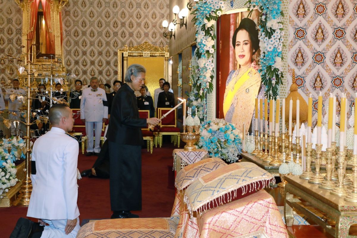 กรมสมเด็จพระเทพฯ ทรงบำเพ็ญพระราชกุศลถวายพระบรมศพ “พระบรมราชชนนีพันปีหลวง”