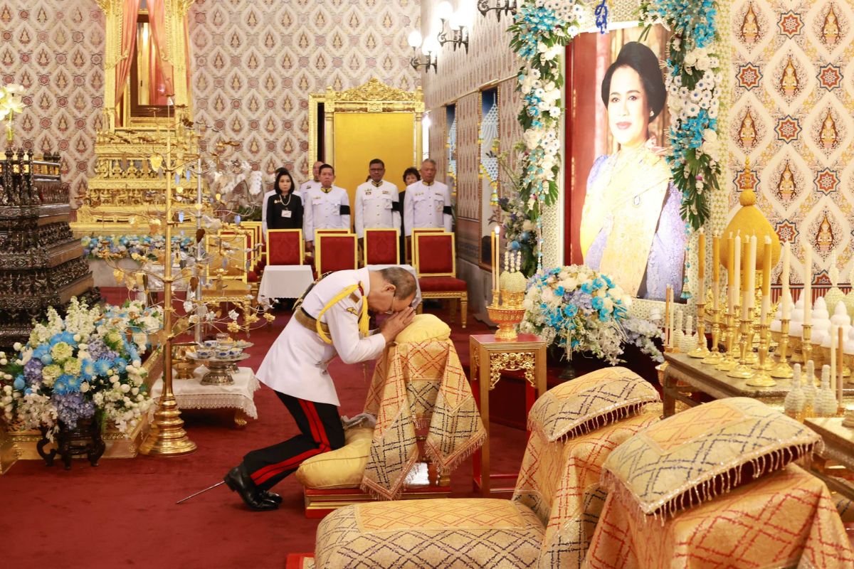 พระเจ้าวรวงศ์เธอ พระองค์เจ้าเฉลิมศึก ทรงบำเพ็ญพระราชกุศลถวายพระบรมศพ พระบรมราชชนนีพันปีหลวง