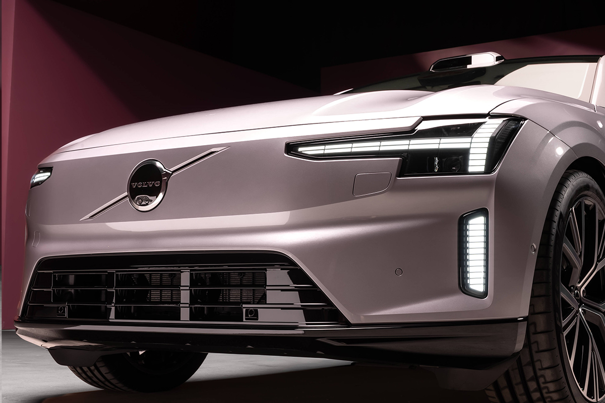 Volvo ES90