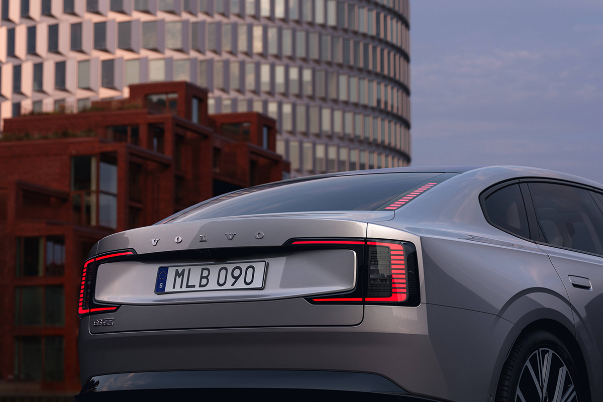 Volvo ES90