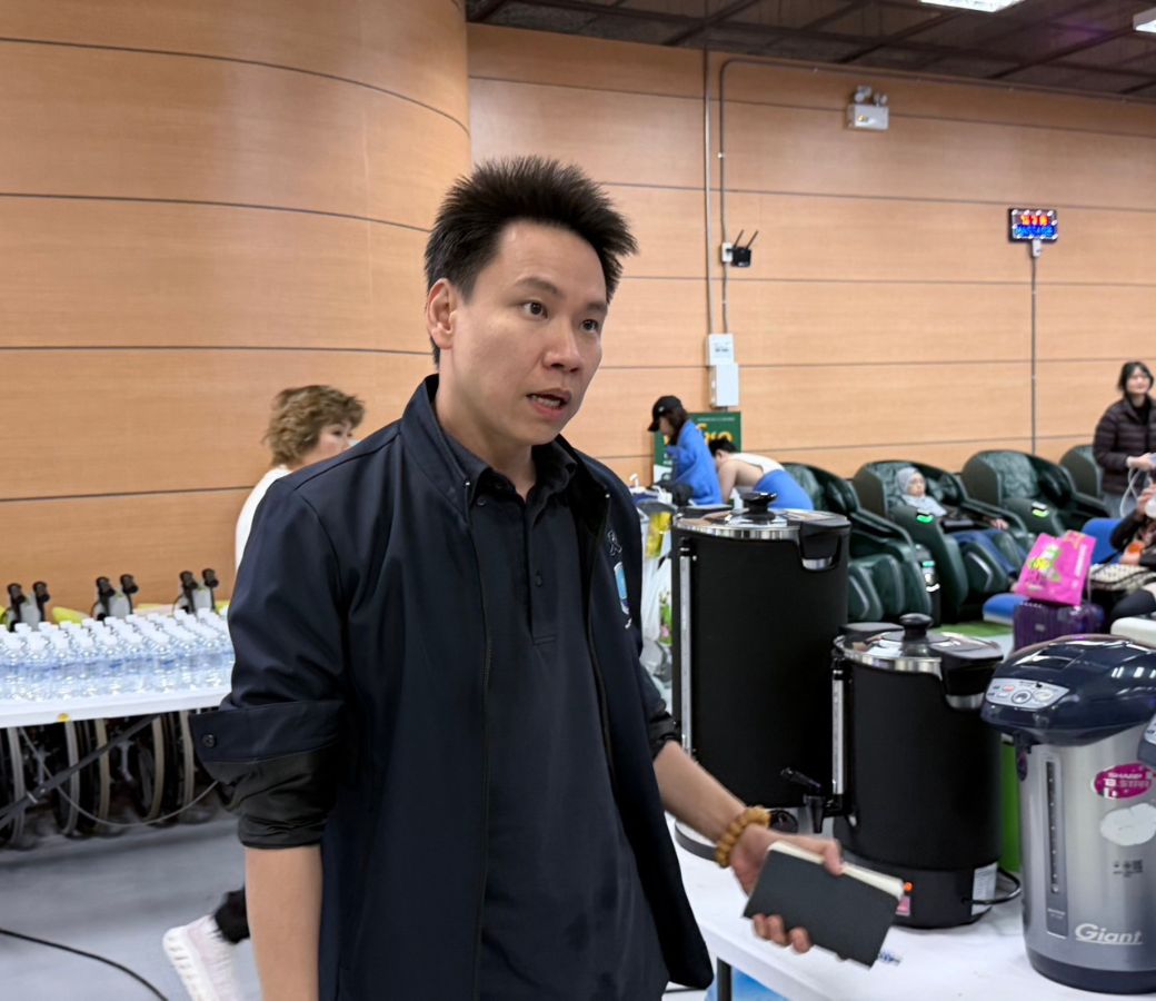 รัฐทุ่มกำลังช่วยนักท่องเที่ยวติดน้ำท่วมหาดใหญ่ เร่งอพยพ–จัดอาหารตลอด 24 ชม.