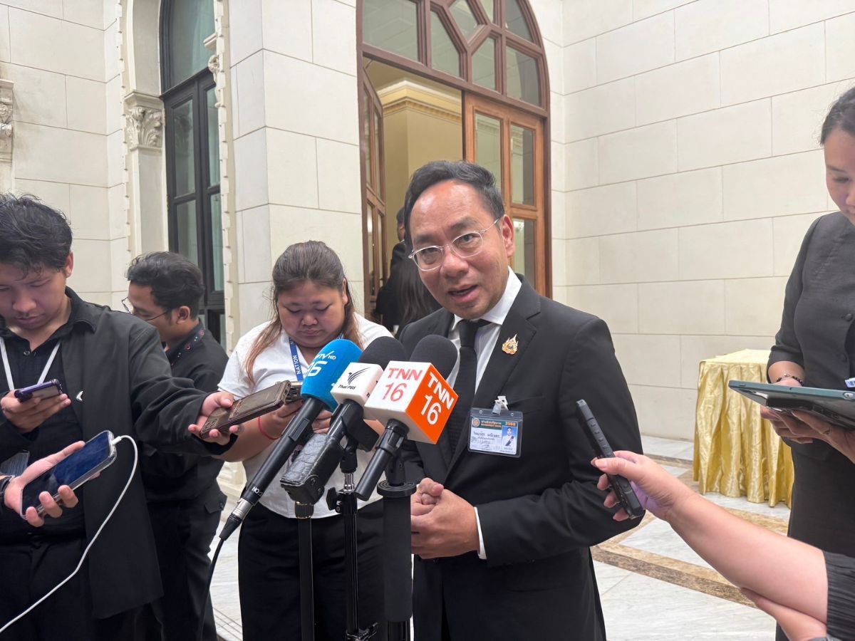 นบข.อนุมัติมาตรการดันราคาข้าว เดินหน้าปรับโครงสร้างพื้นที่ปลูกล้านไร่ ส่งออกข้าวปีนี้ได้ 8 – 9 ล้านตัน