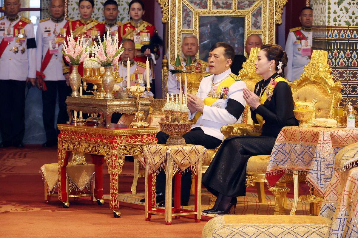 ในหลวง พระราชินี บำเพ็ญพระราชกุศลวันคล้ายวันประสูติกรมพระนครปฐมฯ 100 ปี