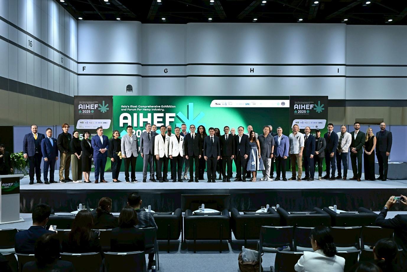 สุดคึกคัก “AIHEF 2025” ดันพืชเศรษฐกิจไทย สู่เวทีโลก มาตรฐานสากลเพื่อการส่งออก