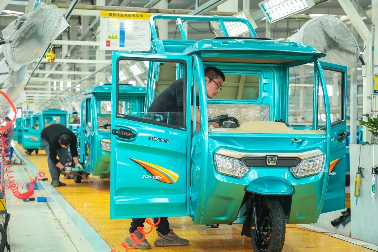 ‘สามล้อไฟฟ้าจีน’ ฮิตแรงในตลาดต่างประเทศ