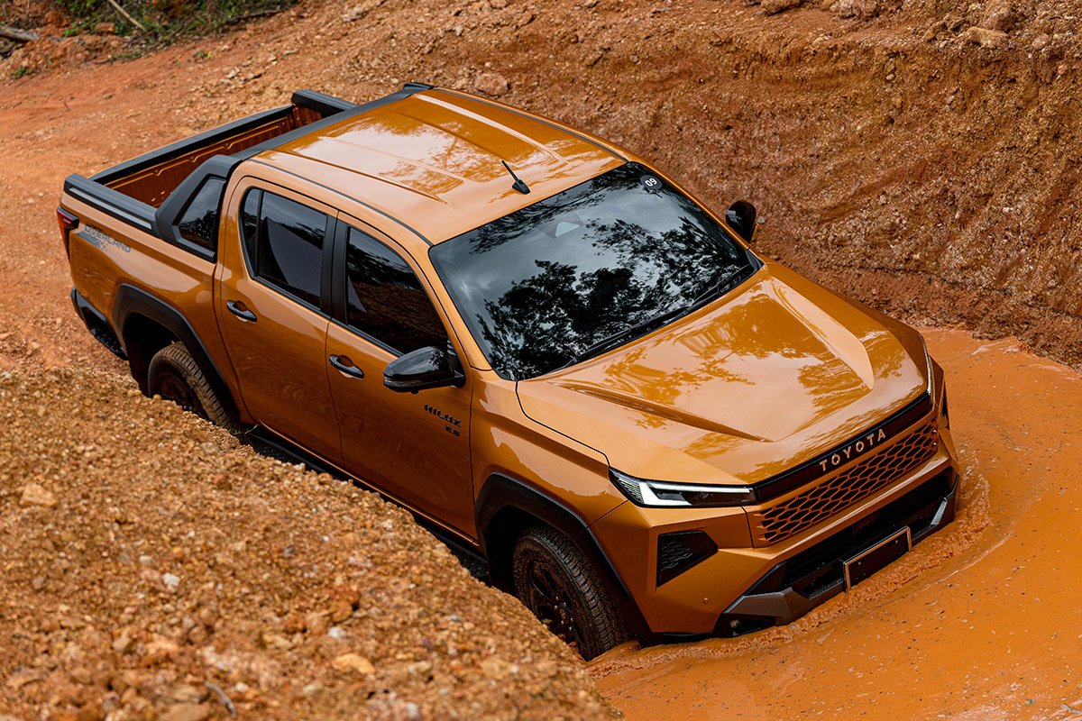 Hilux Travo Overland ทางเรียบ-ลุย ดีขึ้นทุกมิติ