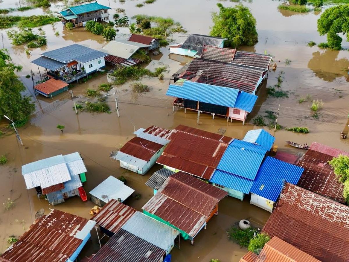 อยุธยายังสาหัส เจอน้ำท่วมนานร่วม 3 เดือน ชาวบ้าน 54,389 ครัวเรือนจมบาดาล