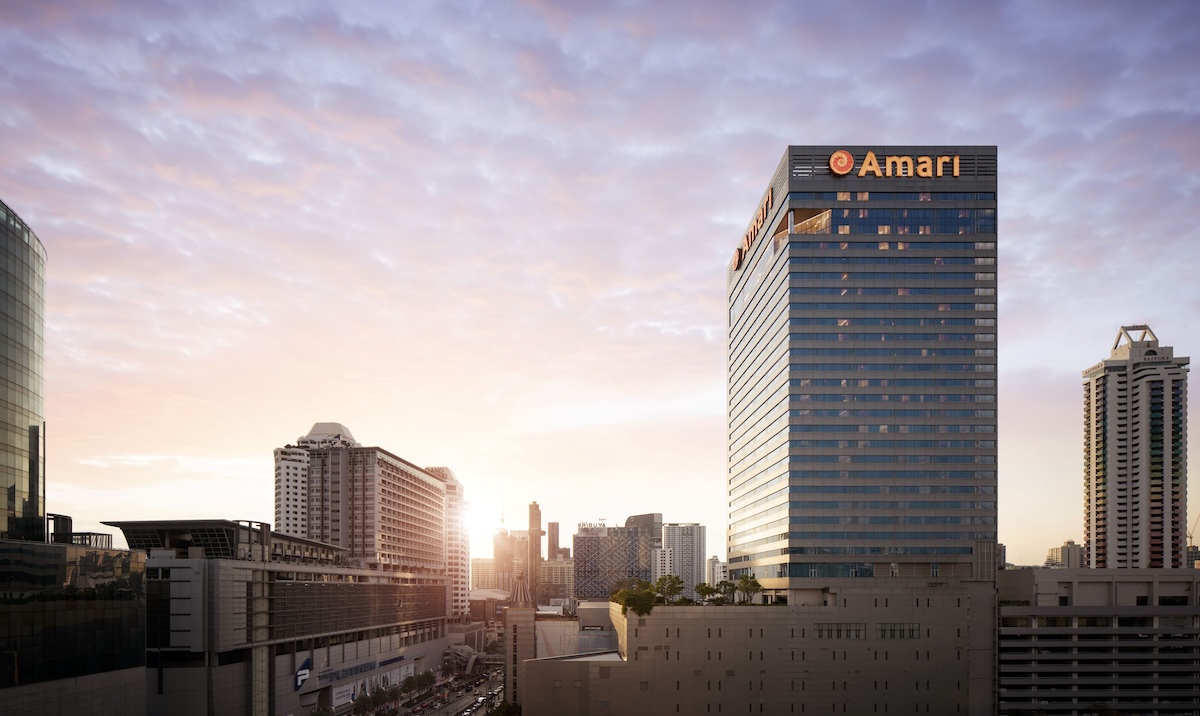 Amari Watergate Bangkok_Exterior Sunset