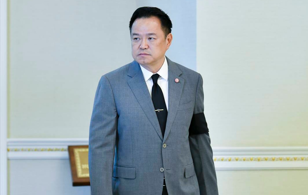 สะพัด! ‘อนุทิน’ ยื่นยุบสภาฯ คาไว้ตั้งแต่เย็น ตัดหน้าพรรค ปชน.ล่าชื่อซักฟอก