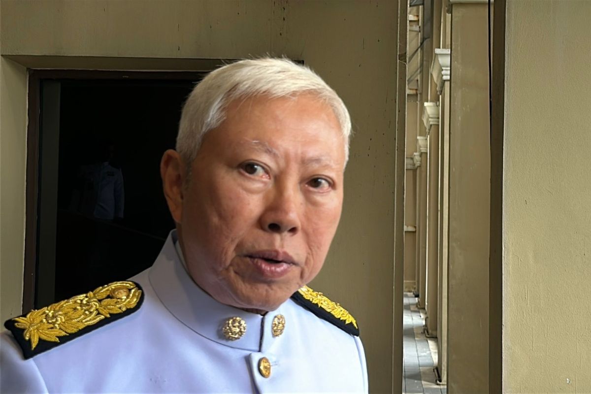 บวรศักดิ์ จ่อนัดถก กกต. คุยเลือกตั้ง 15 ธ.ค. ชี้รัฐบาลมีอำนาจเต็ม เว้นอนุมัติโครงการใหม่