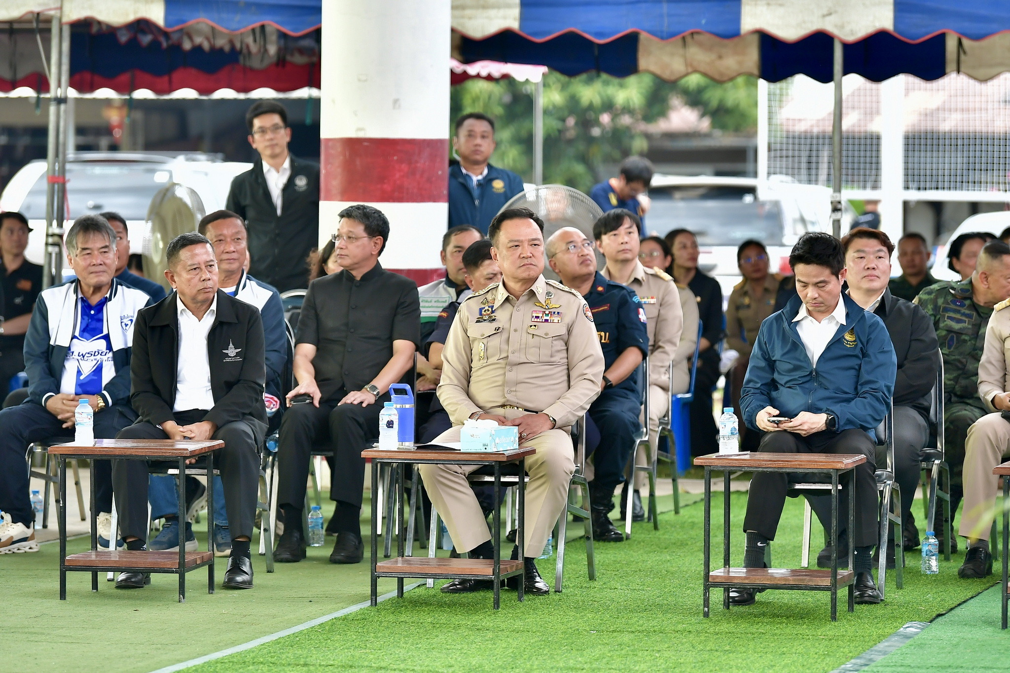 นายอนุทิน ชาญวีรกูล