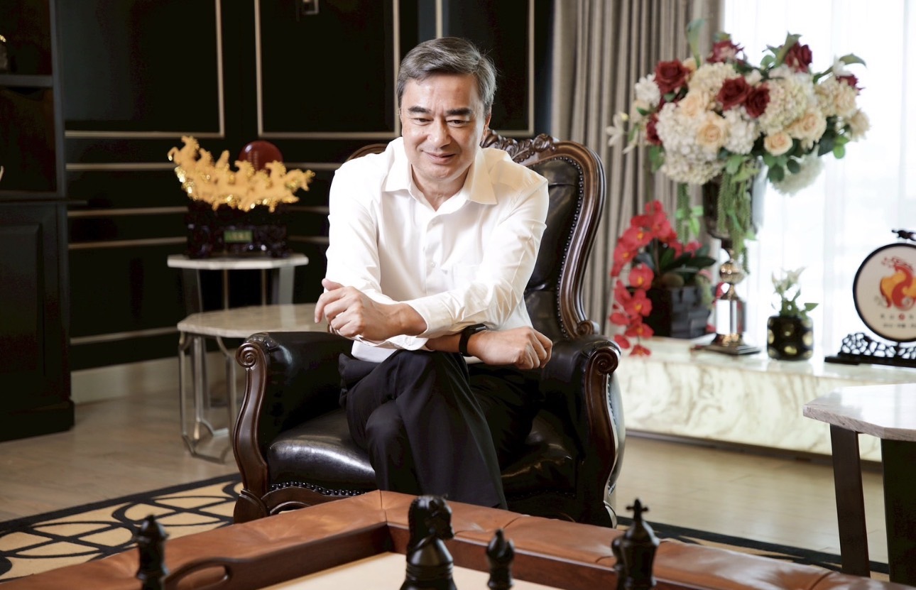 อภิสิทธิ์ ชวนคนไทยเลิกทน ร่วมกันล้างบางปัญหาสีเทา