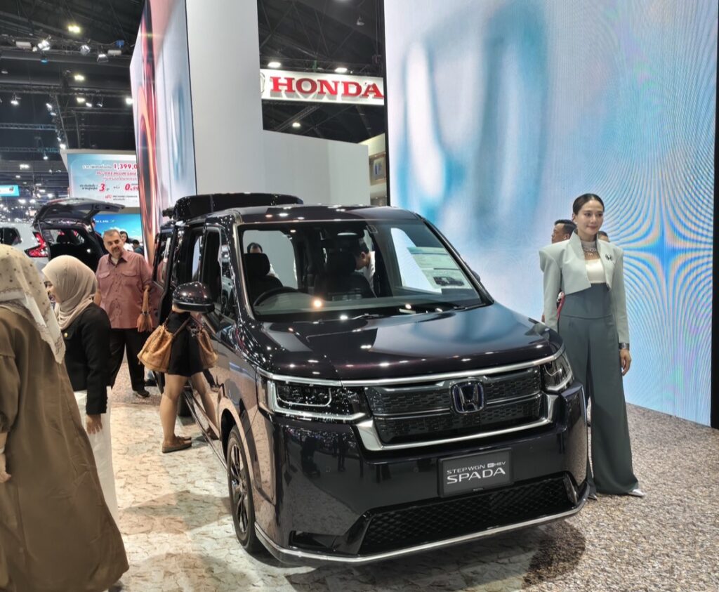 Honda STEP WGN eHEV