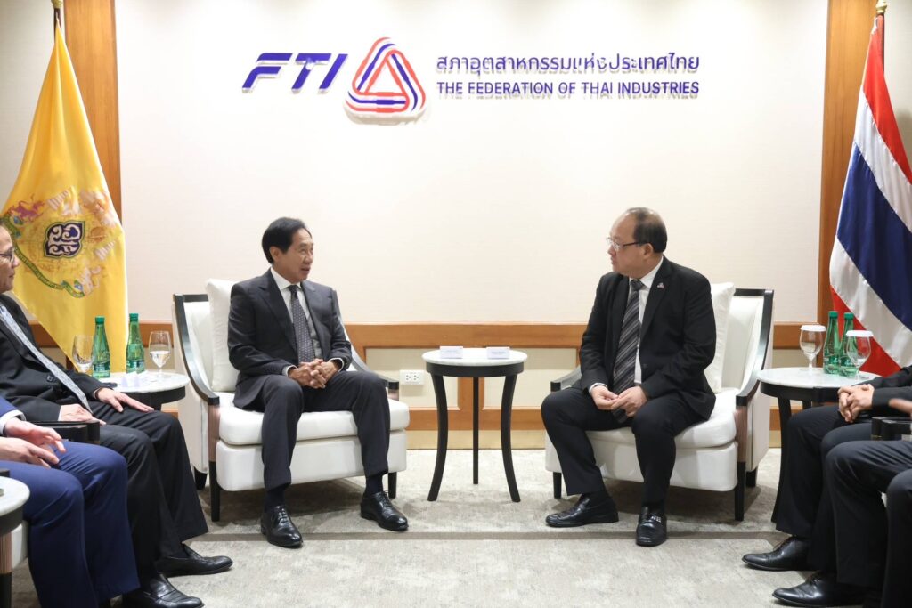 นายเกรียงไกร เธียรนุกุล