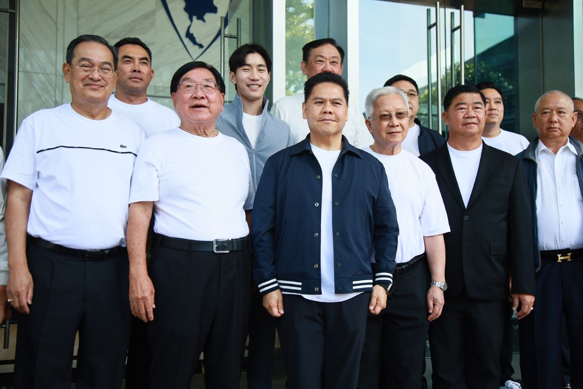 วราวุธ นำทัพ อดีต สส.-สมาชิกพรรค ตบเท้า เข้าสมัครสมาชิกพรรคภูมิใจไทย