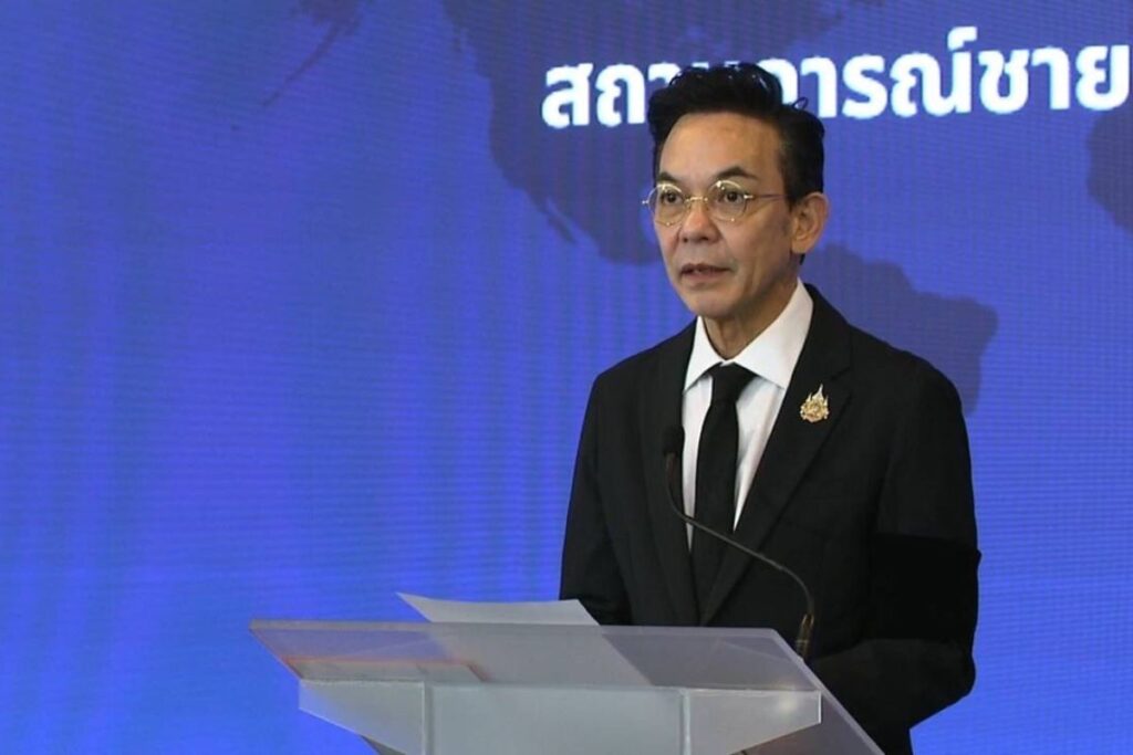 กต.แจงคณะทูต ไทยไร้ทางเลือก กรณีสื่อนอกเน้นพาดหัว “ไทยโจมตีทางอากาศใส่กัมพูชา”