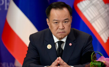 คว่ำรัฐธรรมนูญยุบสภา ครม.อนุทินอยู่ต่อ 6 เดือน เลือกตั้งชี้อนาคตการเมือง อนุทิน ชาญวีรกูล