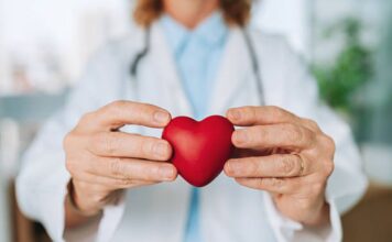 ดูแลใจหลังภัยพิบัติ ช่วยฟื้นคนไทยจากความเครียดและความสูญเสีย