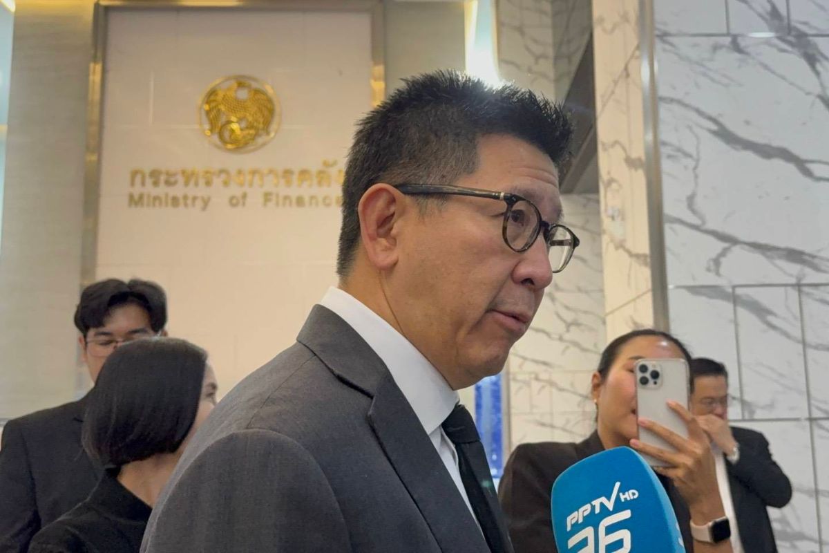 ‘เอกนิติ’ ย้ำไม่คบหา ‘เบน สมิธ’ ชี้ผู้กระทำผิดต้องถูกดำเนินคดีตามกฎหมาย